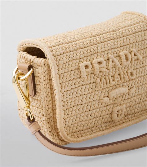 immagini di borse a crochet prada